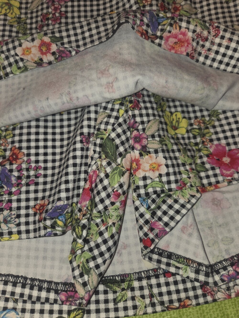 Zac & Rachel Black-and-White Gingham Pencil Skort with Multicolor Floral Print - Picture 4 of 6